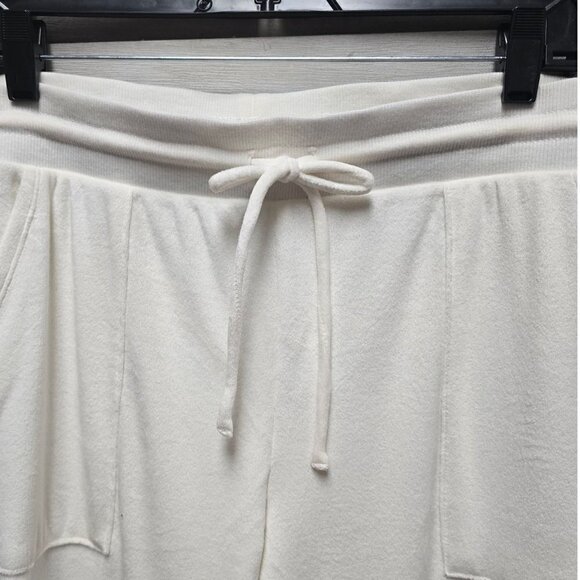 Perfectly Cozy Velour Lounge Pants | Stars Above | Large - Picture 6 of 11